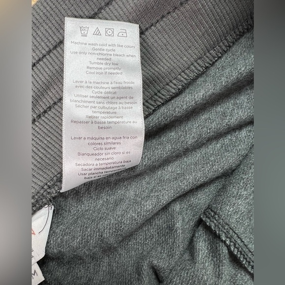 New! Printed Soft Touch Jogger by Danskin - Picture 4 of 9